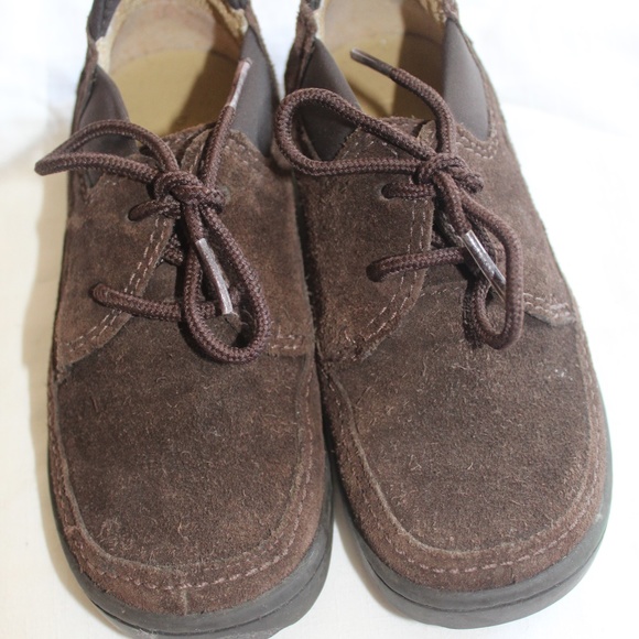 GAP Other - Gap boys suede brown shoes sz 10